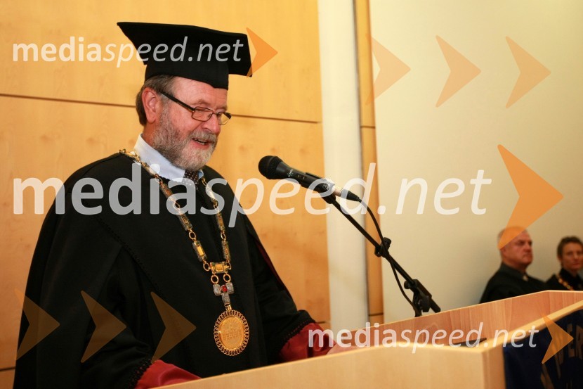 Prof. dr. Ivan Rozman, rektor Univerze v MariboruUniverza v Mariboru: Promocija doktorjev znanosti, oktober 2009