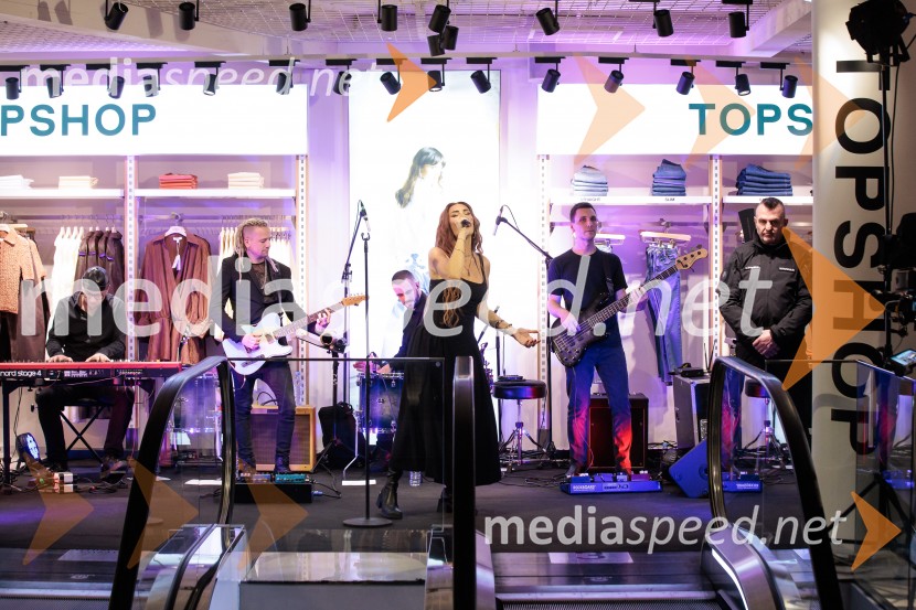 Topshop, otvoritev trgovine