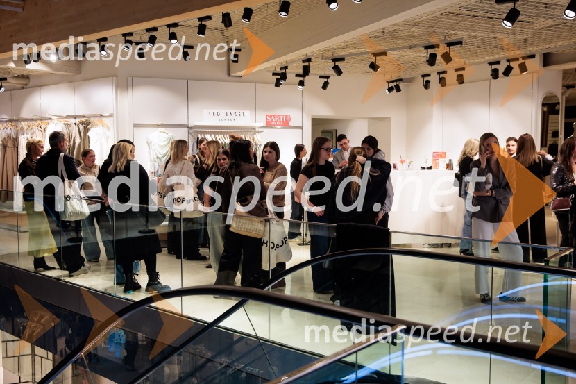 Topshop, otvoritev trgovine