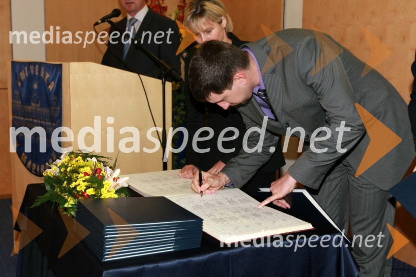 Dr. Marcel Ropotar, Fakulteta za kemijo in kemijsko tehnologijo Univerze v MariboruUniverza v Mariboru: Promocija doktorjev znanosti, oktober 2009