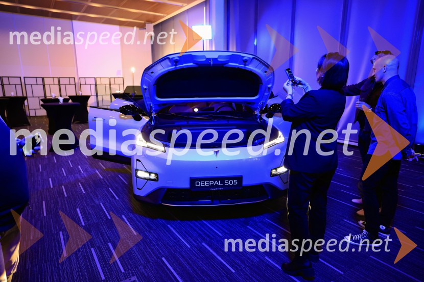 CHANGAN, predstavitev