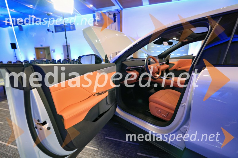 CHANGAN, predstavitev