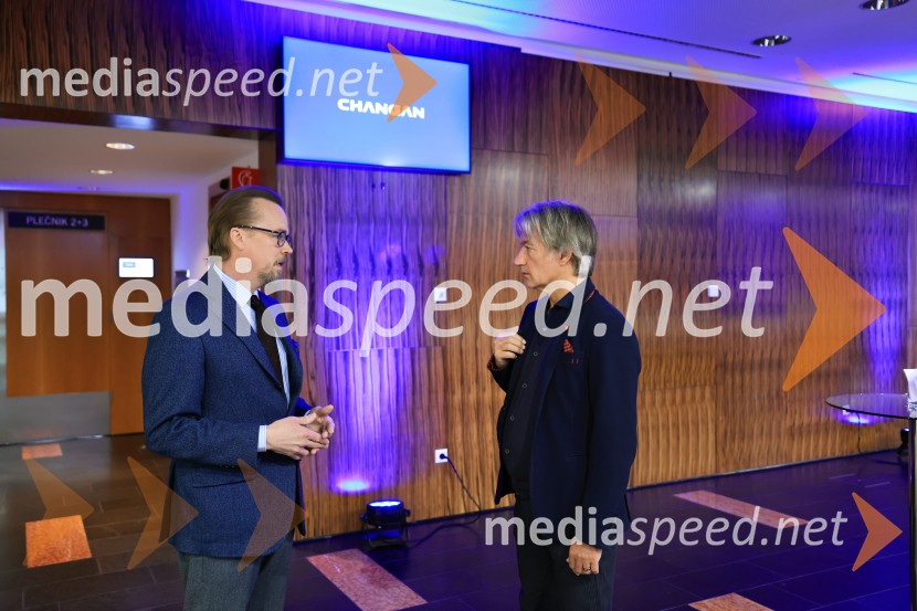  Jakob Petterssen, direktor zunanjega oblikovanja Deepal;  ... CHANGAN, predstavitev