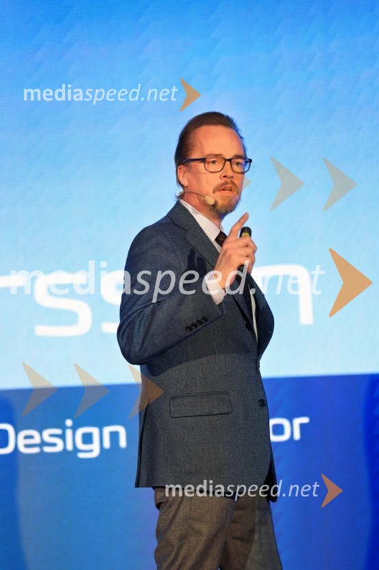  Jakob Petterssen, direktor zunanjega oblikovanja DeepalCHANGAN, predstavitev