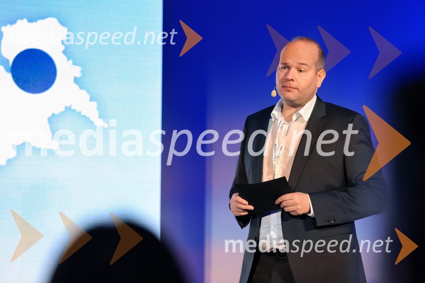 mag. Andrej Lazar, Direktor Crossroad SLO d.o.o.CHANGAN, predstavitev