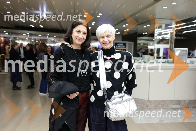  ... ;  Barbra Drnač, novinarka, plesalka, koreografinja in televizijska voditeljicaNot Standing: Predznak, Cankarjev dom