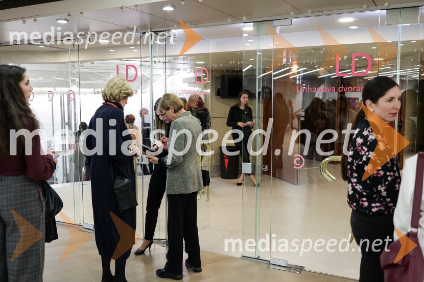 Not Standing: Predznak, Cankarjev dom