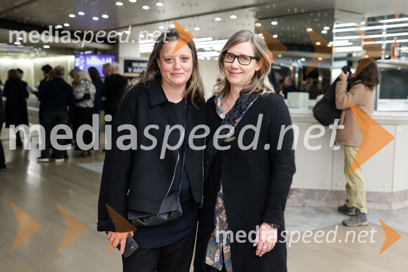  ... ;  Marjeta Lavrič, Direktorica Centra kulture Španski borci ter vodja programa in produkcije Zavoda EN-KNAPNot Standing: Predznak, Cankarjev dom