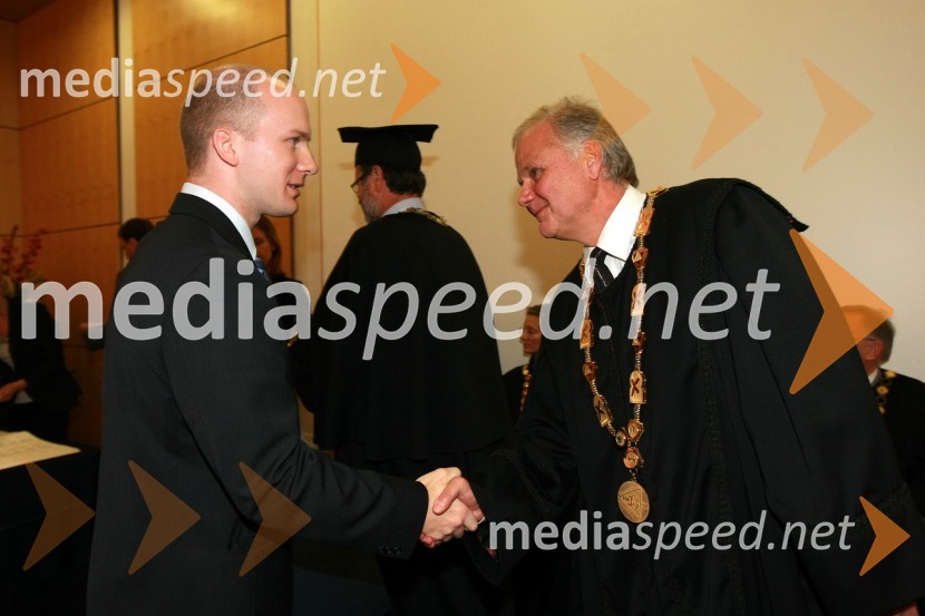 Dr. Marko Kežmah, Fakulteta za elektrotehniko, računalništvo in informatiko Univerze v Mariboru in ...Univerza v Mariboru: Promocija doktorjev znanosti, oktober 2009