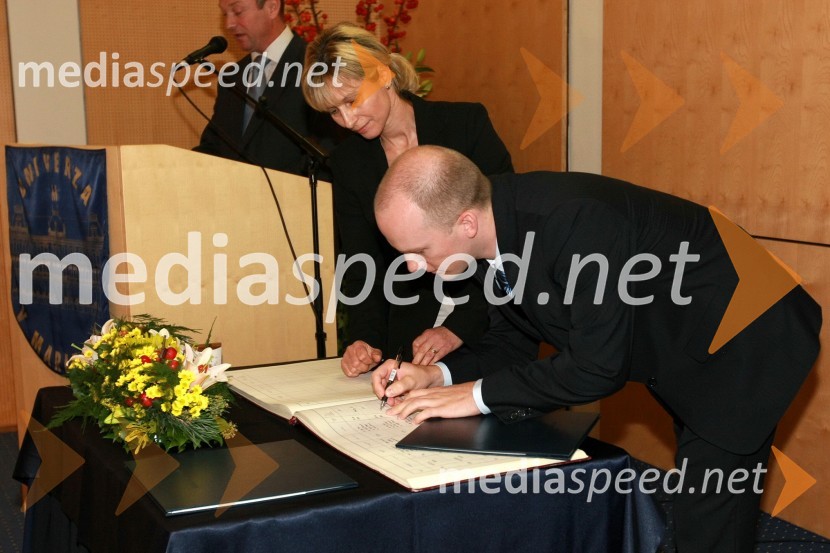 Dr. Marko Kežmah, Fakulteta za elektrotehniko, računalništvo in informatiko Univerze v MariboruUniverza v Mariboru: Promocija doktorjev znanosti, oktober 2009