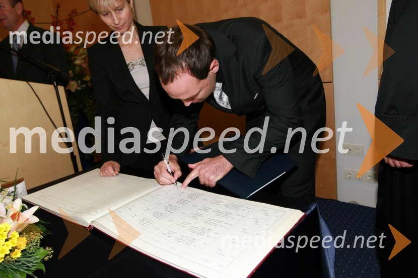 Dr. Matjaž Fras, Fakulteta za elektrotehniko, računalništvo in informatiko Univerze v MariboruUniverza v Mariboru: Promocija doktorjev znanosti, oktober 2009