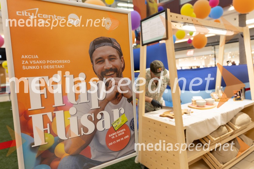 Filip Flisar v Citycentru Celje zarezal v Pohorsko šunko