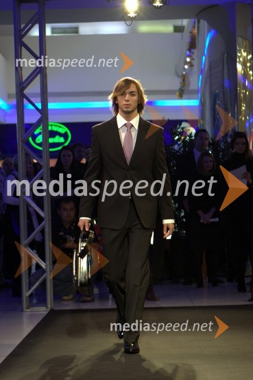 Dejan Lučič, manekenMura, odprtje nove prodajalne in modna revija