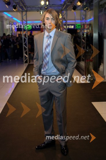 Dejan Lučič, manekenMura, odprtje nove prodajalne in modna revija