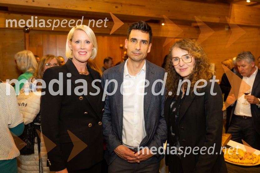 Iskrivo v živo: pogovor z nagrajencema Združenja Manager