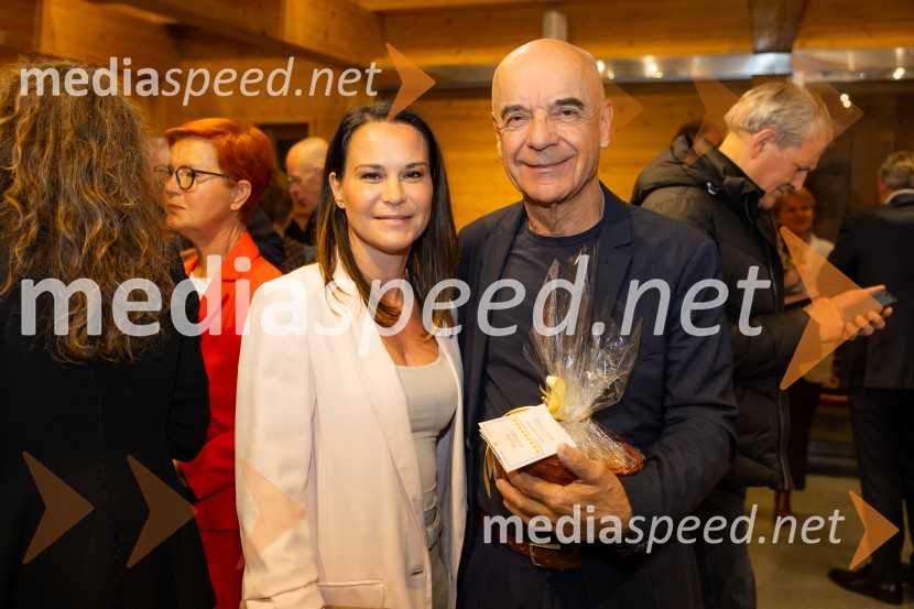 Iskrivo v živo: pogovor z nagrajencema Združenja Manager