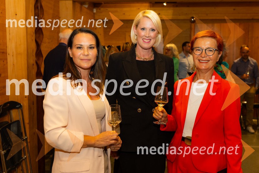 Iskrivo v živo: pogovor z nagrajencema Združenja Manager