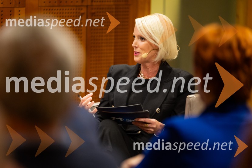 Iskrivo v živo: pogovor z nagrajencema Združenja Manager