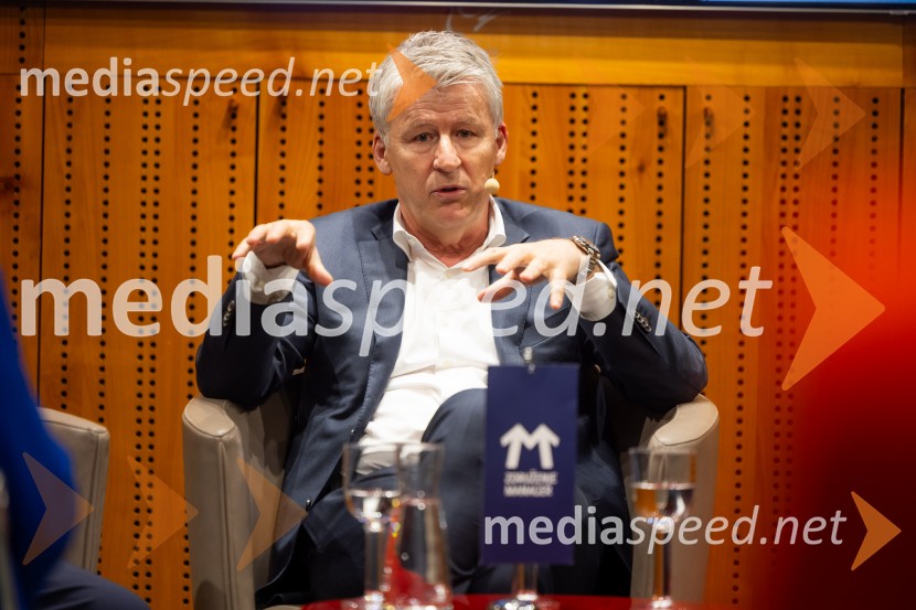 Iskrivo v živo: pogovor z nagrajencema Združenja Manager