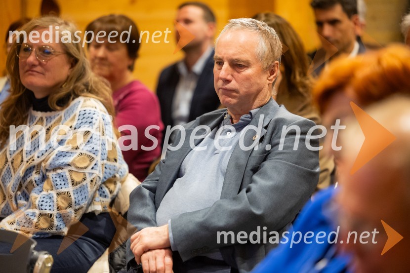 Iskrivo v živo: pogovor z nagrajencema Združenja Manager