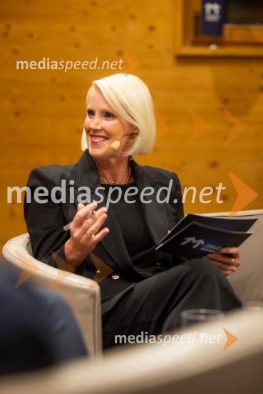 Iskrivo v živo: pogovor z nagrajencema Združenja Manager