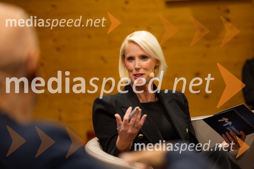 Iskrivo v živo: pogovor z nagrajencema Združenja Manager