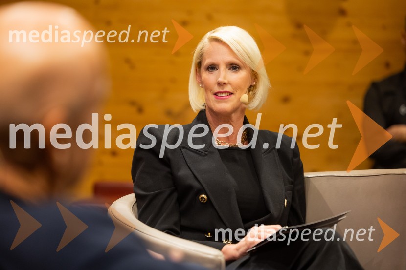 Iskrivo v živo: pogovor z nagrajencema Združenja Manager