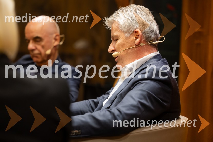 Iskrivo v živo: pogovor z nagrajencema Združenja Manager