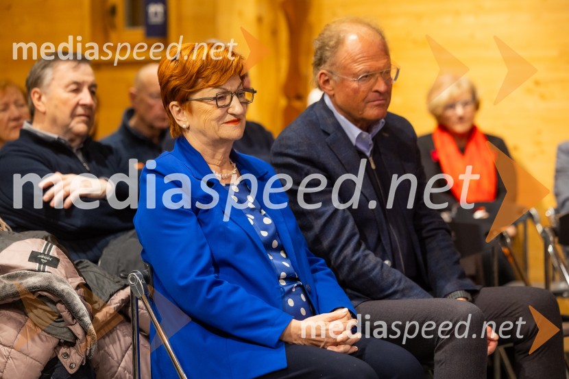 Iskrivo v živo: pogovor z nagrajencema Združenja Manager