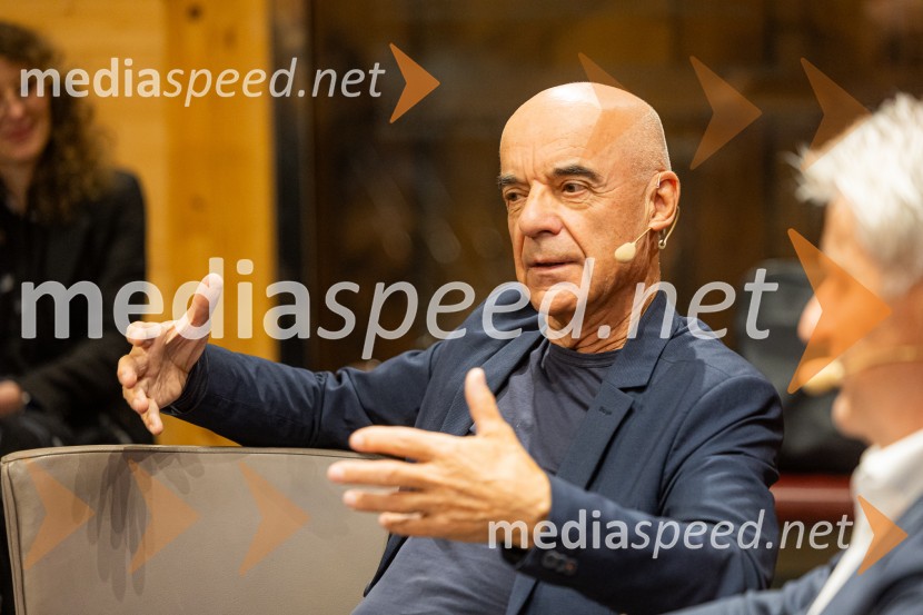 Iskrivo v živo: pogovor z nagrajencema Združenja Manager