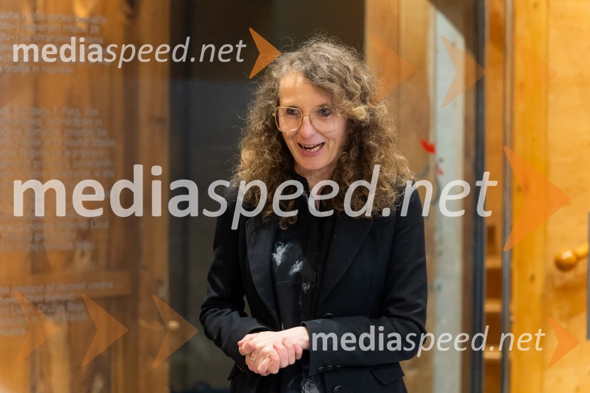 Iskrivo v živo: pogovor z nagrajencema Združenja Manager