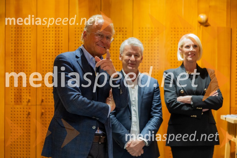 Iskrivo v živo: pogovor z nagrajencema Združenja Manager