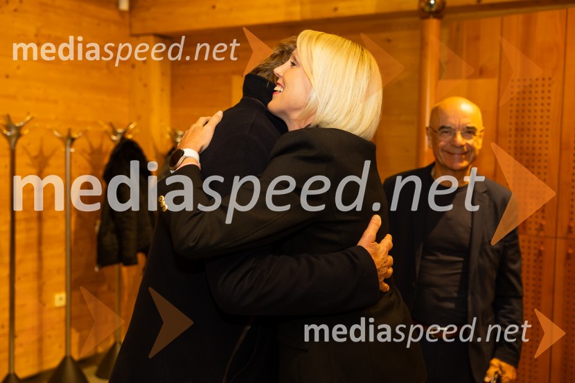 Iskrivo v živo: pogovor z nagrajencema Združenja Manager