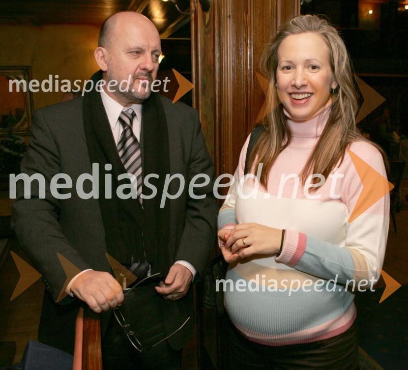 Zmago Jelinčič Plemeniti, poslanec SNS in Natka Geržina, glasbena menedžerkaLjudje RAZNO