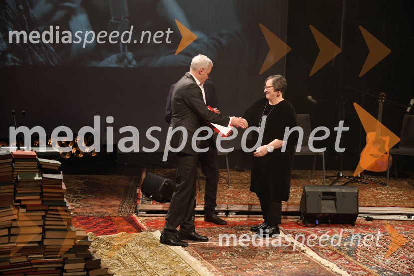 Glazerjeve nagrade 2026: Maja Godina Golija prejela priznanje za življenjsko delo