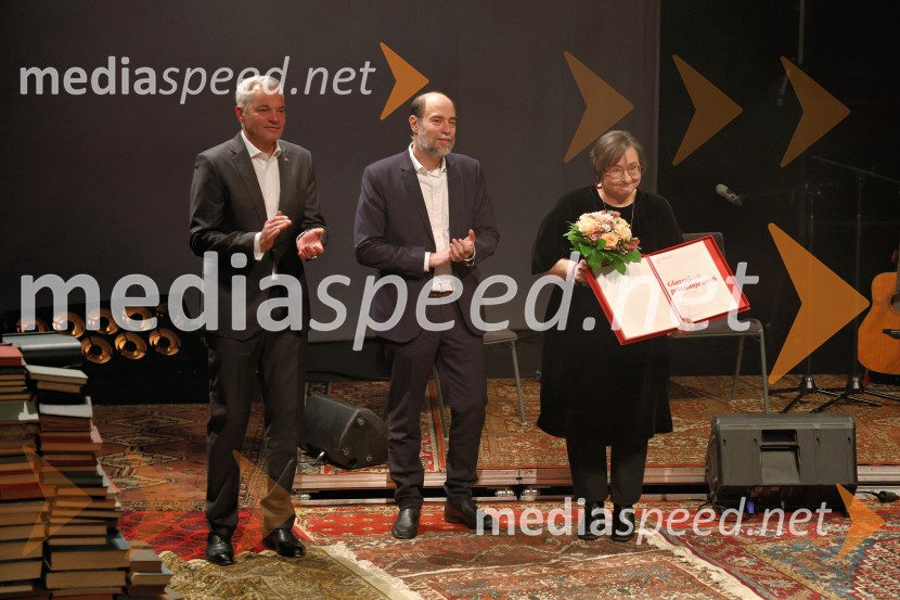 Glazerjeve nagrade 2026: Maja Godina Golija prejela priznanje za življenjsko delo