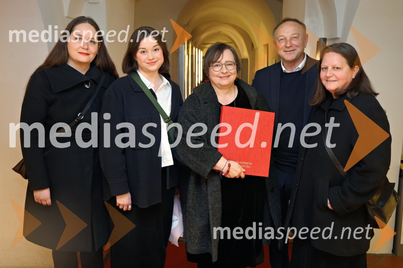 Glazerjeve nagrade 2026: Maja Godina Golija prejela priznanje za življenjsko delo