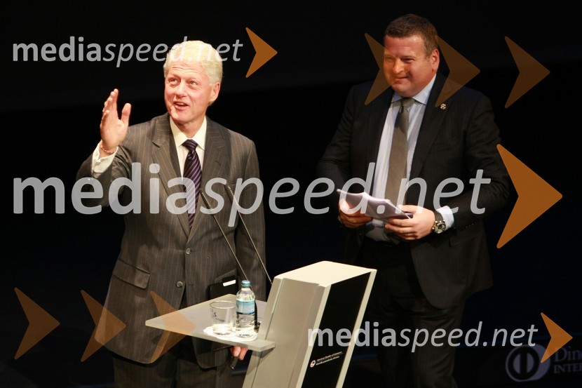 Bill Clinton, 42. predsednik Združenih držav Amerike in Tomaž F. Lovše, direktor Diners Club SlovenijaBill Clinton, 42. predsednik ZDA na obisku v Sloveniji, na povabilo Diners Club Slovenija