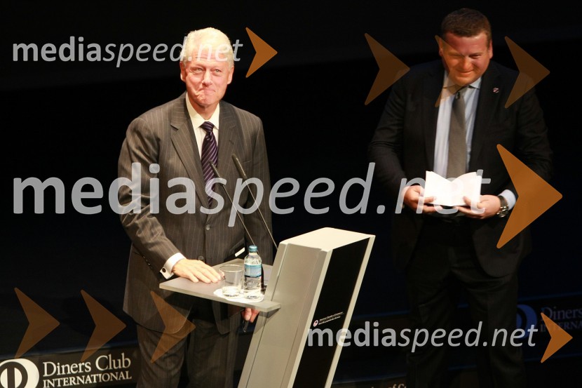Bill Clinton, 42. predsednik Združenih držav Amerike in Tomaž F. Lovše, direktor Diners Club SlovenijaBill Clinton, 42. predsednik ZDA na obisku v Sloveniji, na povabilo Diners Club Slovenija