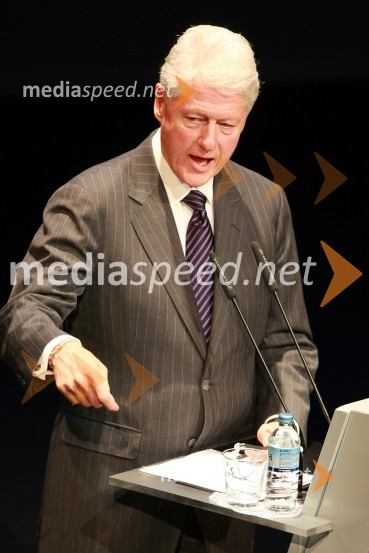 Bill Clinton, 42. predsednik Združenih držav AmerikeBill Clinton, 42. predsednik ZDA na obisku v Sloveniji, na povabilo Diners Club Slovenija