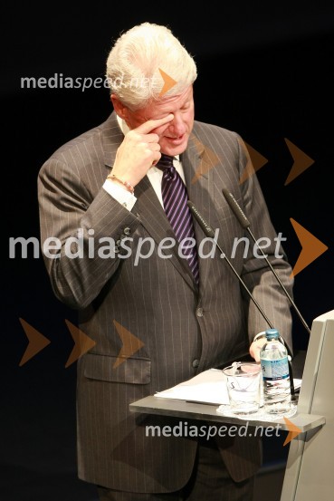Bill Clinton, 42. predsednik Združenih držav AmerikeBill Clinton, 42. predsednik ZDA na obisku v Sloveniji, na povabilo Diners Club Slovenija