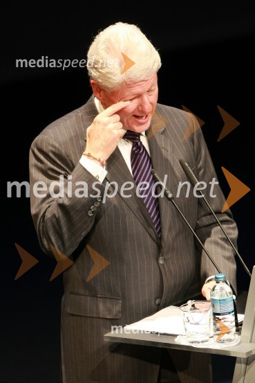 Bill Clinton, 42. predsednik Združenih držav AmerikeBill Clinton, 42. predsednik ZDA na obisku v Sloveniji, na povabilo Diners Club Slovenija