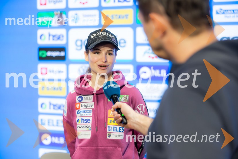 Novinarska konferenca pred Planico