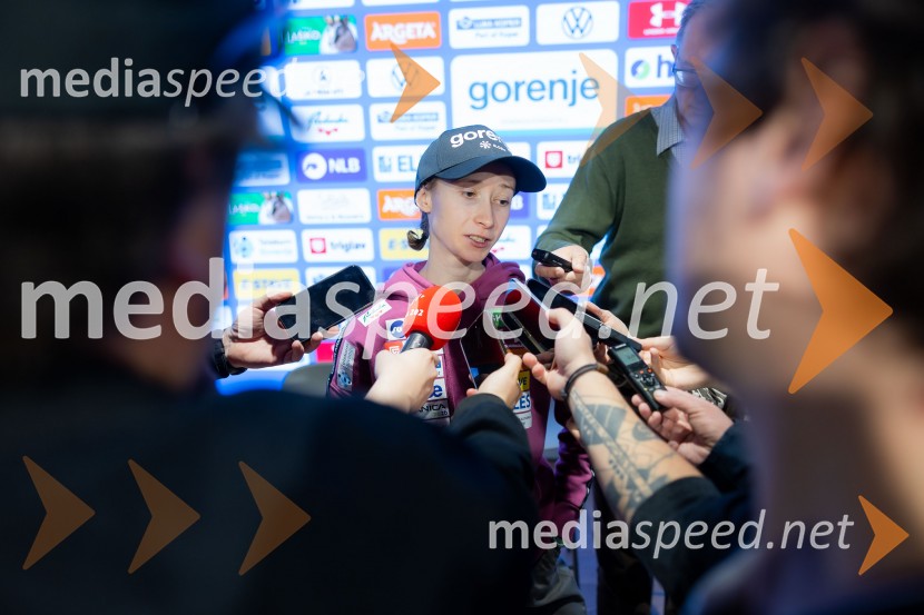 Novinarska konferenca pred Planico