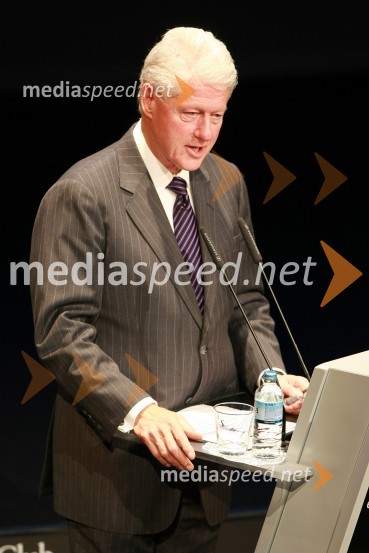 Bill Clinton, 42. predsednik Združenih držav AmerikeBill Clinton, 42. predsednik ZDA na obisku v Sloveniji, na povabilo Diners Club Slovenija