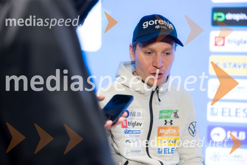 Novinarska konferenca pred Planico