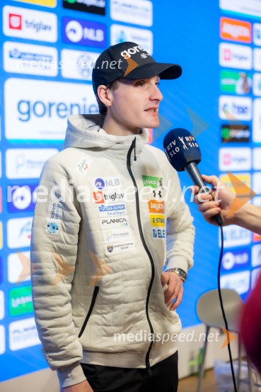 Novinarska konferenca pred Planico