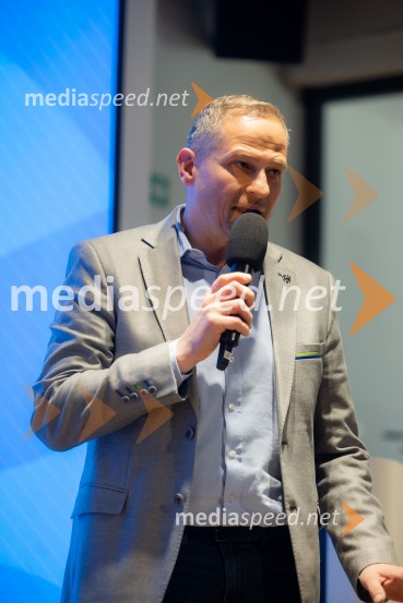 Novinarska konferenca pred Planico