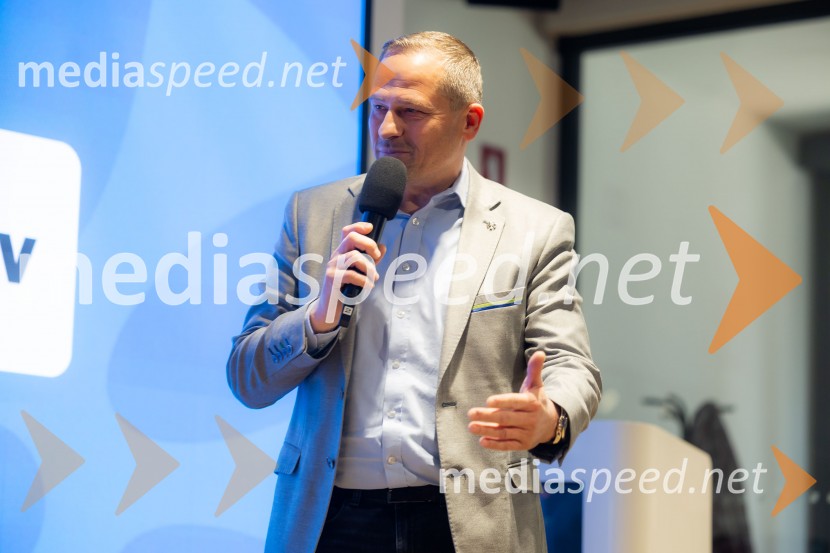 Novinarska konferenca pred Planico