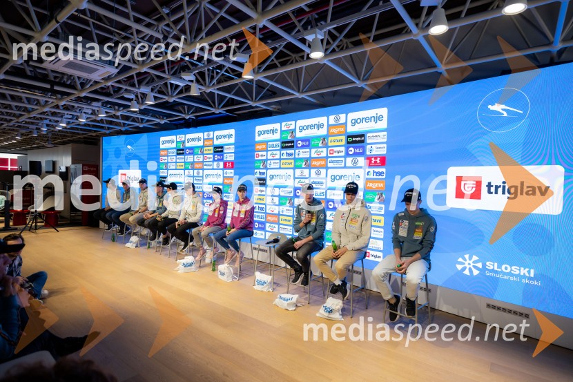 Novinarska konferenca pred Planico